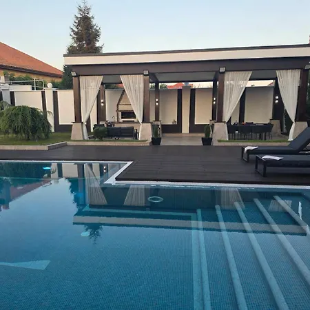 Casa Italiana With Exclusive Pool